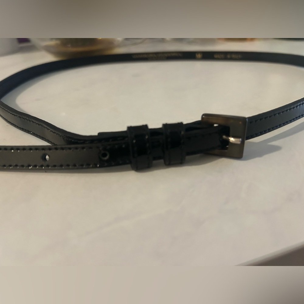Carolina Herrera Classic Black Leather Belt